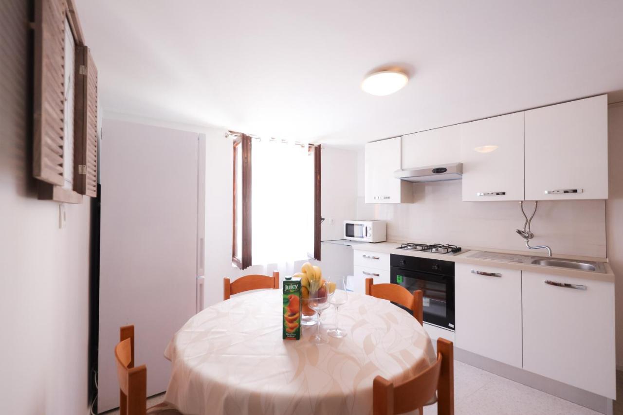 Two Bedroom Apartment In The Old Town Marija Zadar Ngoại thất bức ảnh